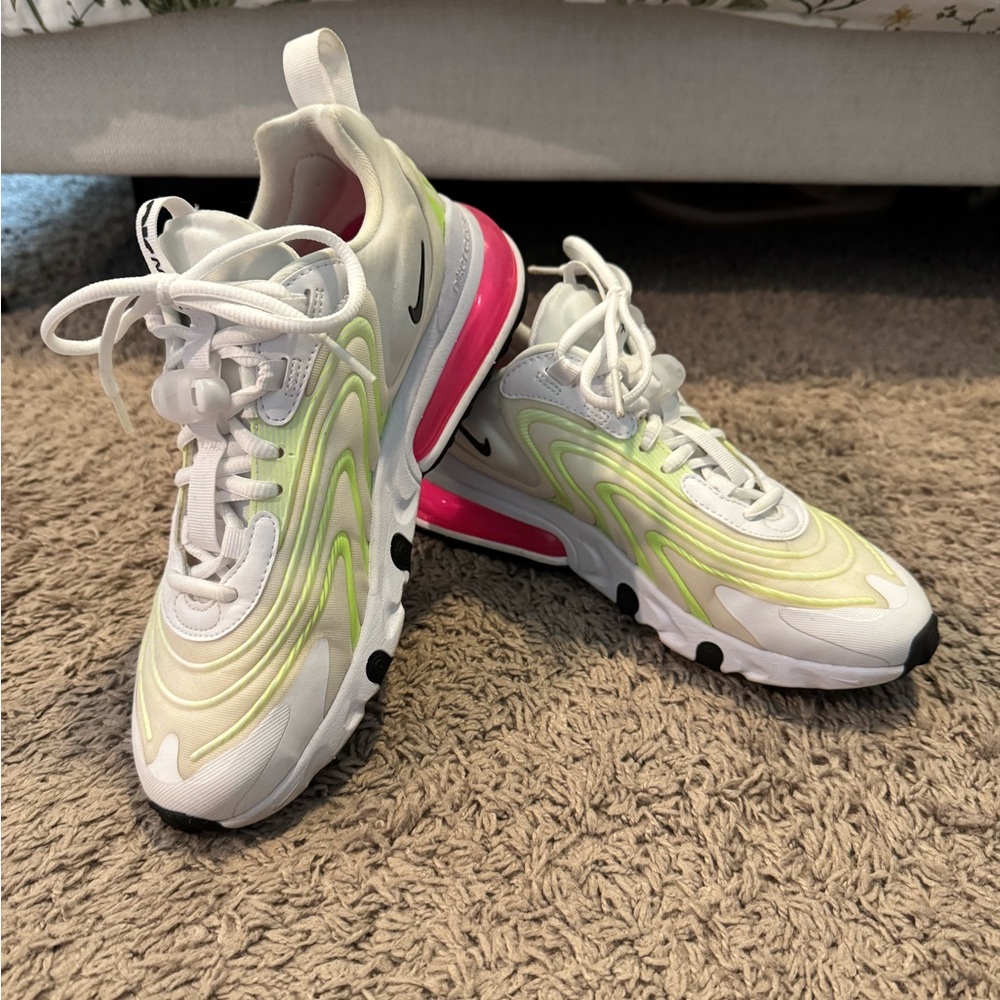Nike Air Max 270